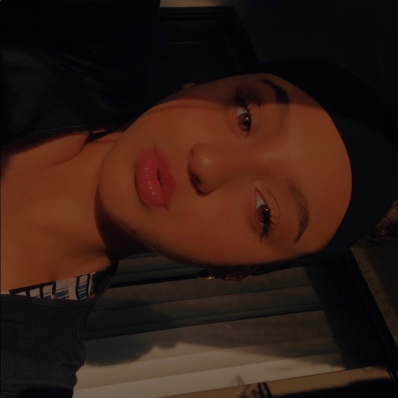 Meet your Posher, Sherly - Picture 3 of 6